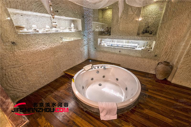 仿真巖洞酒店浴室創(chuàng)意設(shè)計方案又有新案例了