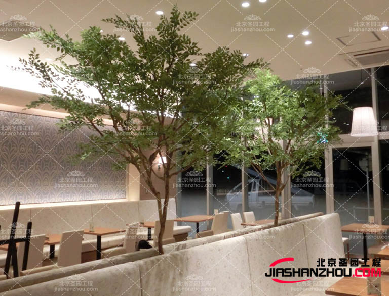 隨著人們對于環(huán)保越來越重視，仿真樹同樣具有環(huán)保性