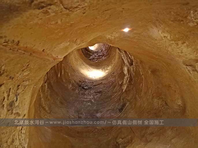 仿真假山洞穴