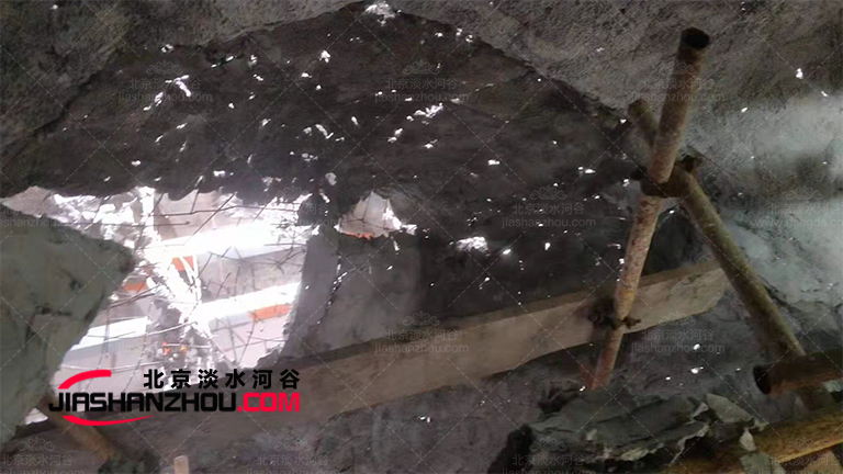 山洞設計豪宅別墅